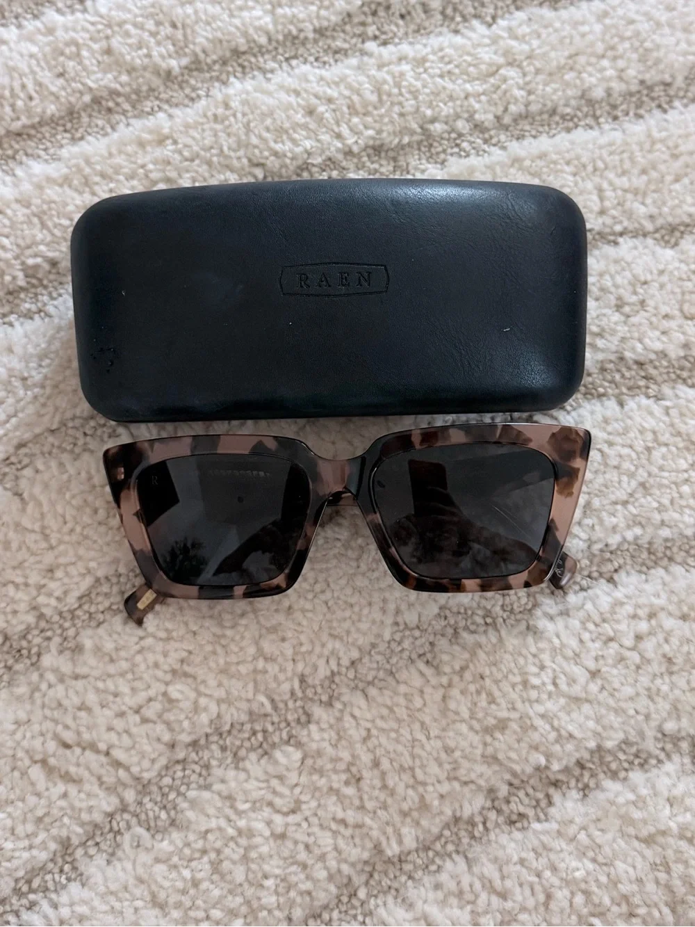RAEN Tortoise Square Sunglasses with Dark Lenses